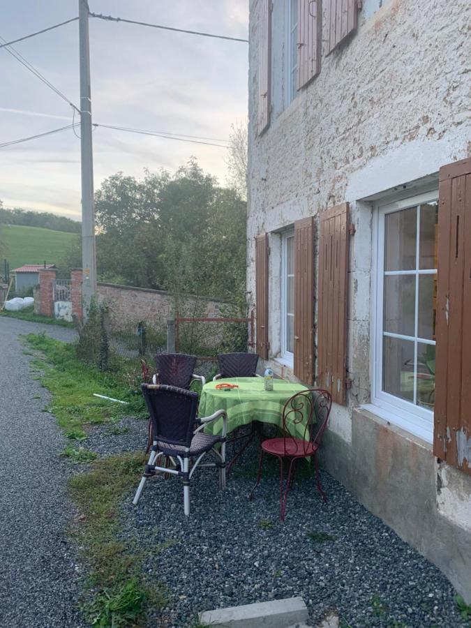 Villa Busset Liages situé dans le Bourbonnais jusqu’à 6 personnes Esterno foto