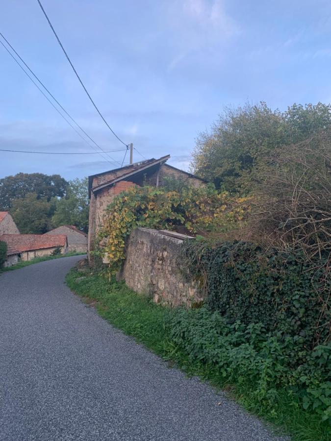 Villa Busset Liages situé dans le Bourbonnais jusqu’à 6 personnes Esterno foto