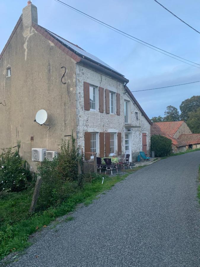 Villa Busset Liages situé dans le Bourbonnais jusqu’à 6 personnes Esterno foto